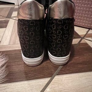 Guess Woman Shoes